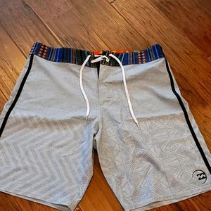 Billabong boardshorts